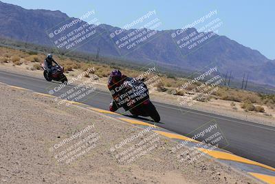 media/Oct-08-2022-SoCal Trackdays (Sat) [[1fc3beec89]]/Turn 16 Inside (1130am)/